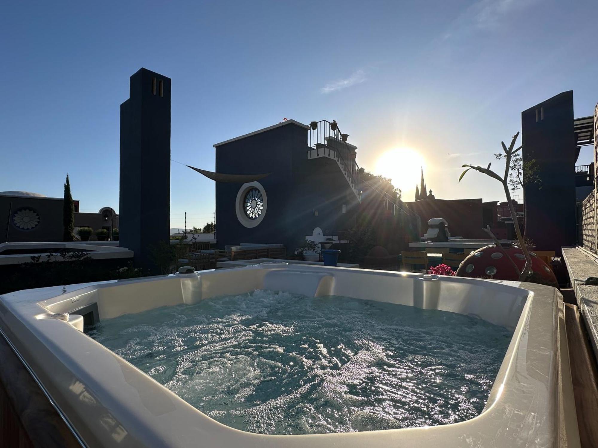 Rooftop Jacuzzi! Country-Style 4 Bedroom Cottage San Miguel de Allende Exterior foto